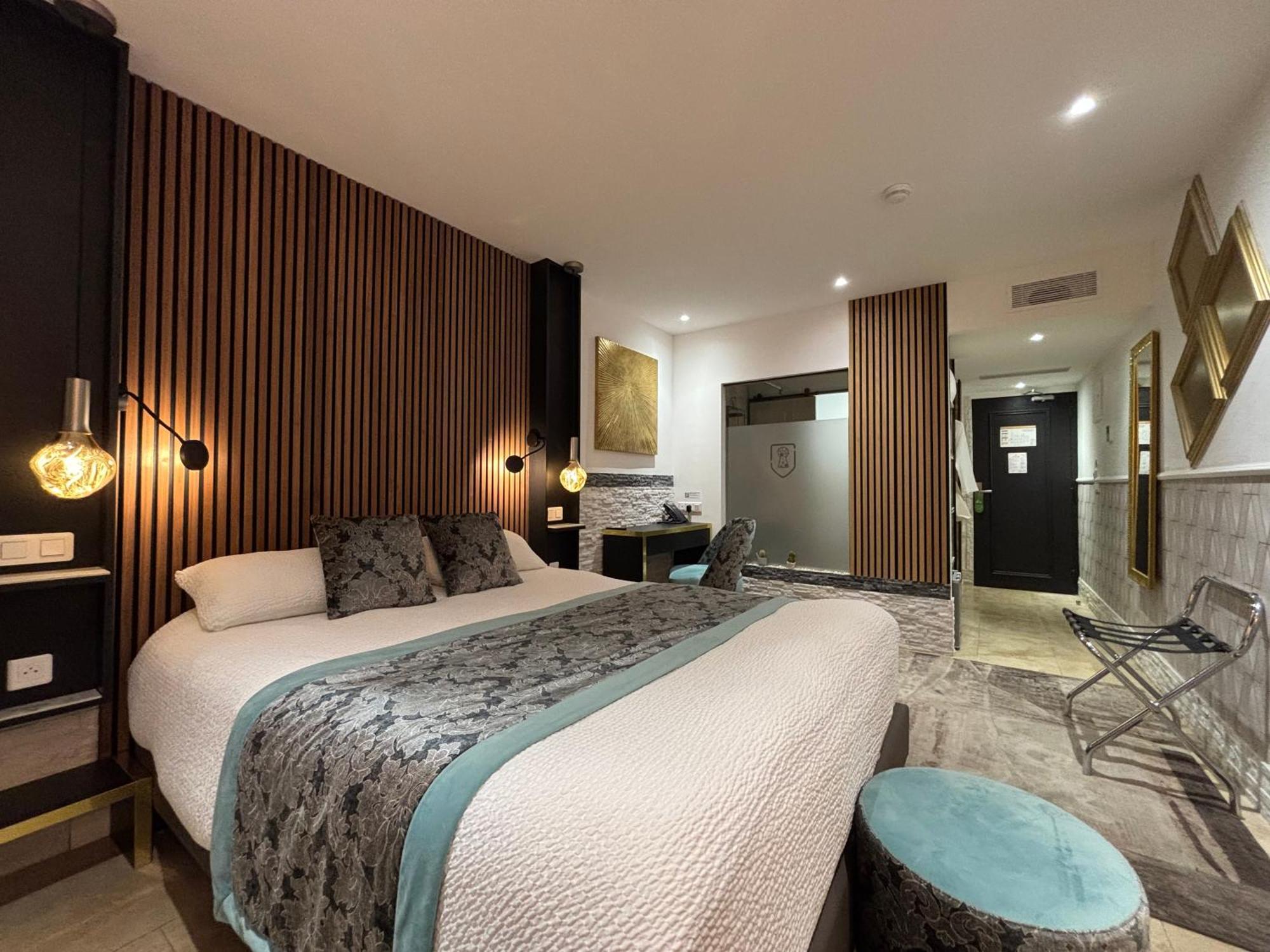 Le Confidentiel Hotel & Spa Saint-Raphael  Bagian luar foto